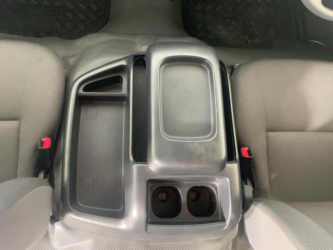 Photo '18' of Toyota Hiace