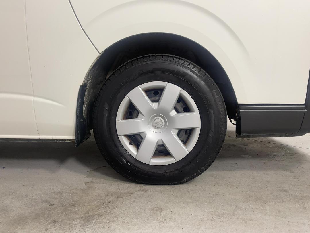 Photo '9' of Toyota Hiace
