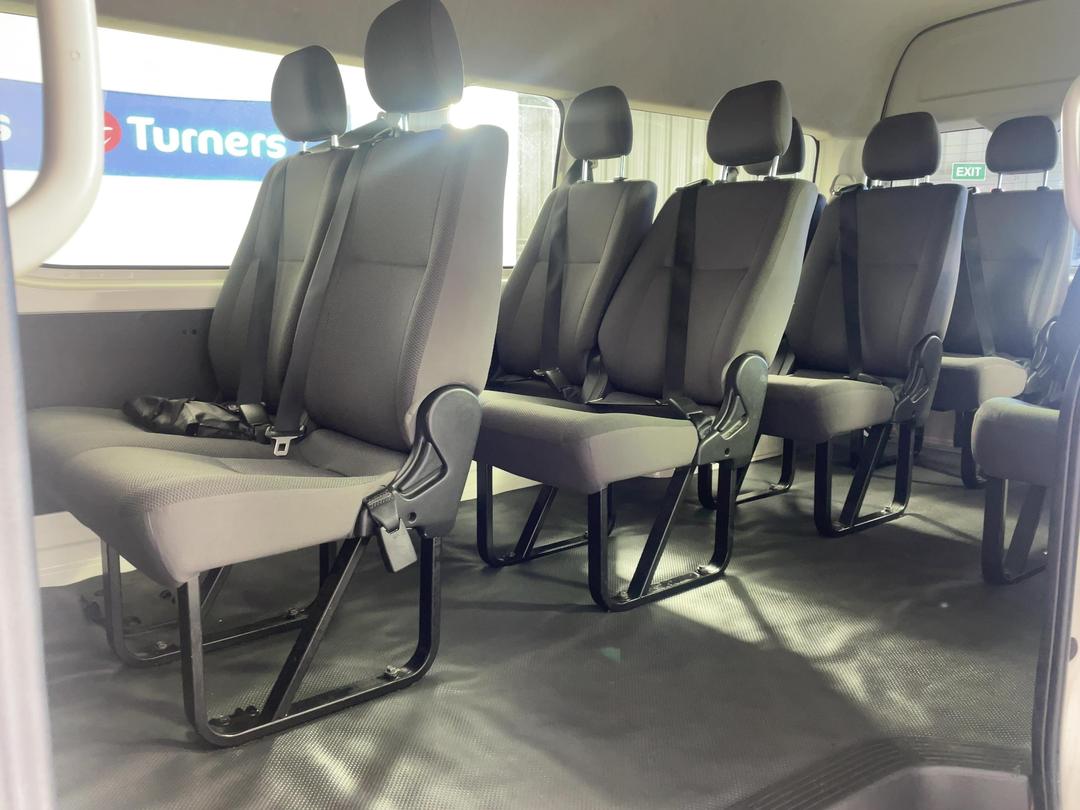 Photo '19' of Toyota Hiace