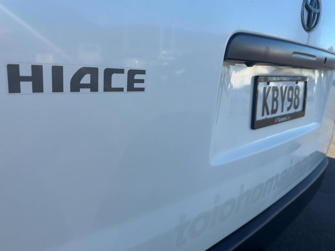 Photo '26' of Toyota Hiace
