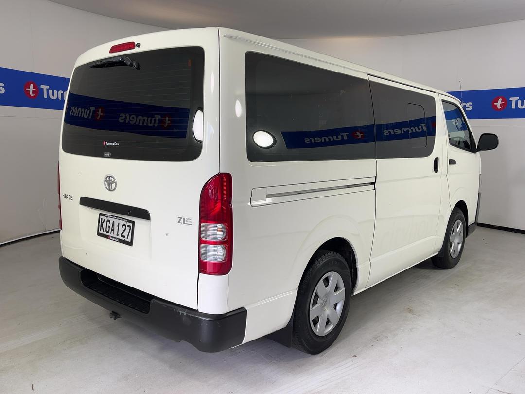 Photo '7' of Toyota Hiace