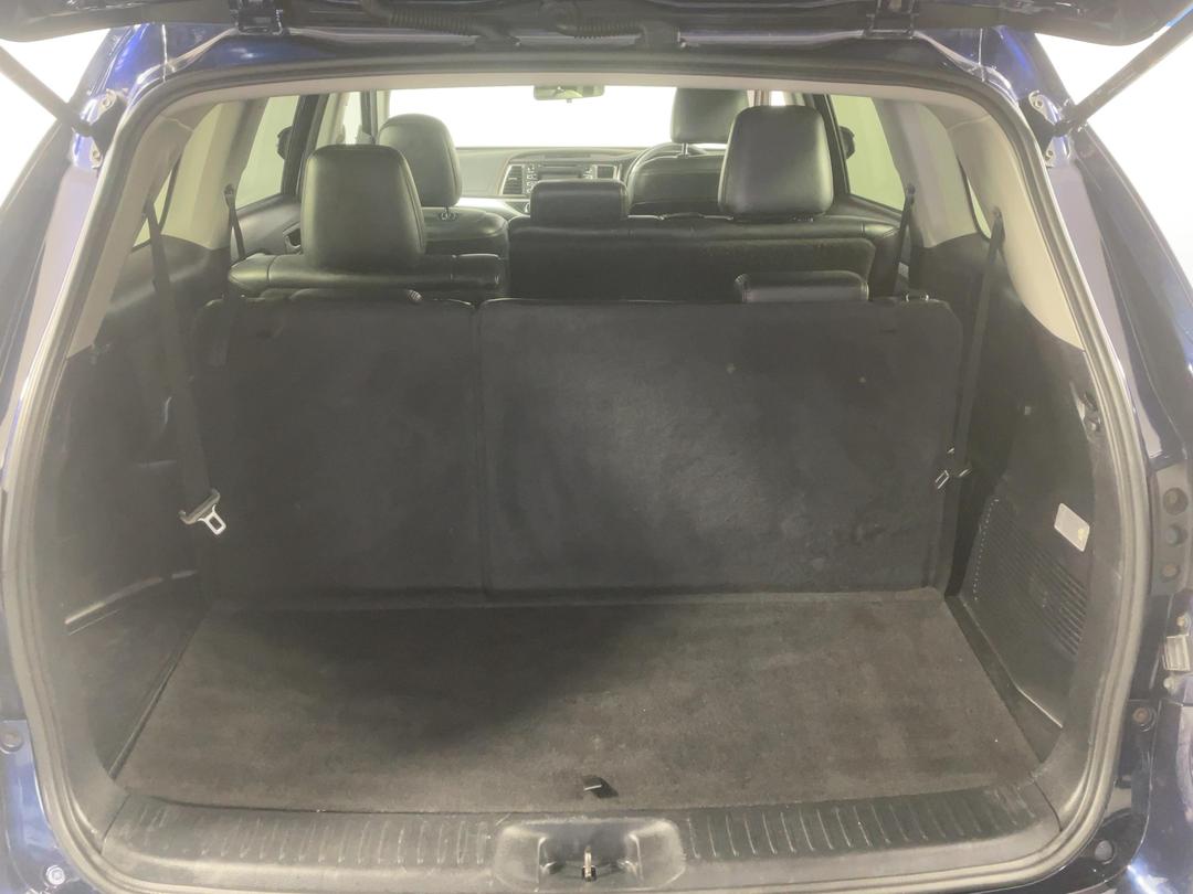 Photo '14' of Toyota Highlander