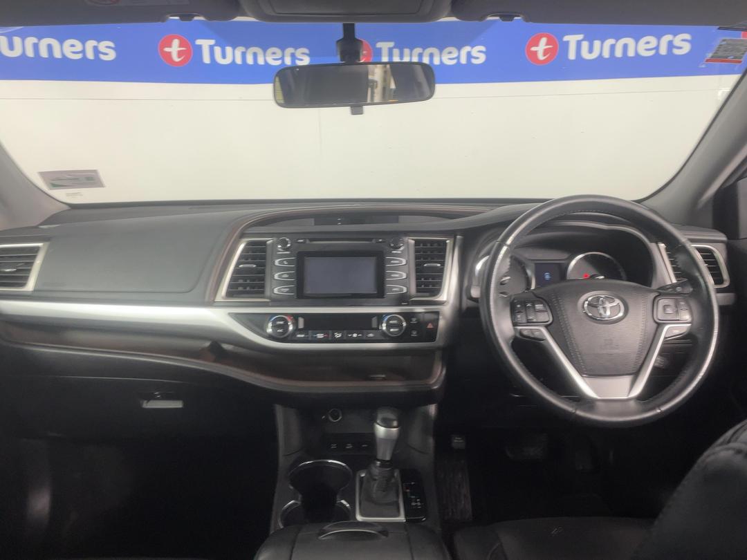 Photo '17' of Toyota Highlander