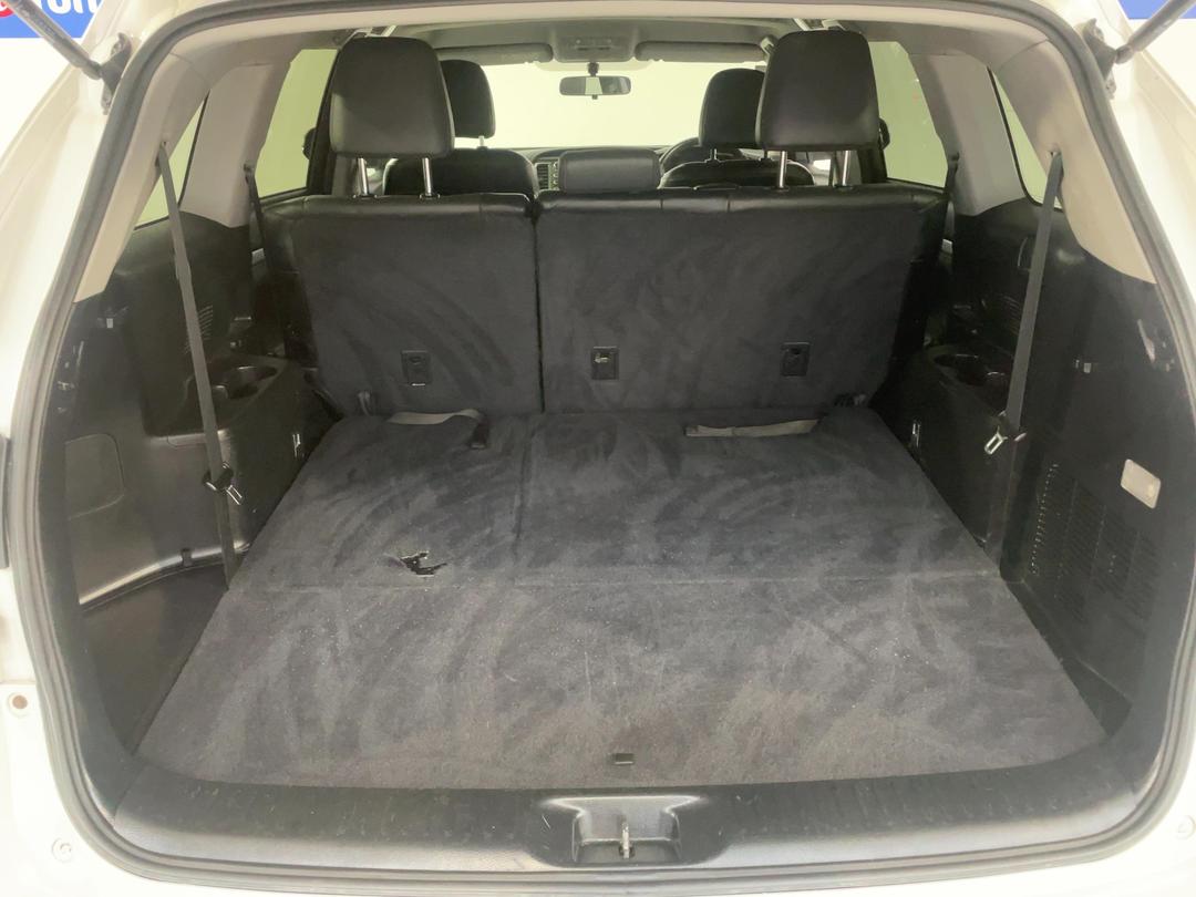 Photo '14' of Toyota Highlander