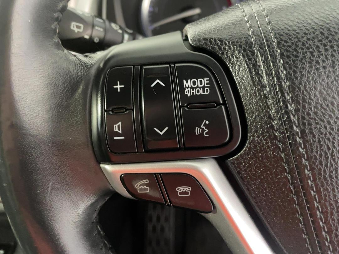 Photo '27' of Toyota Highlander