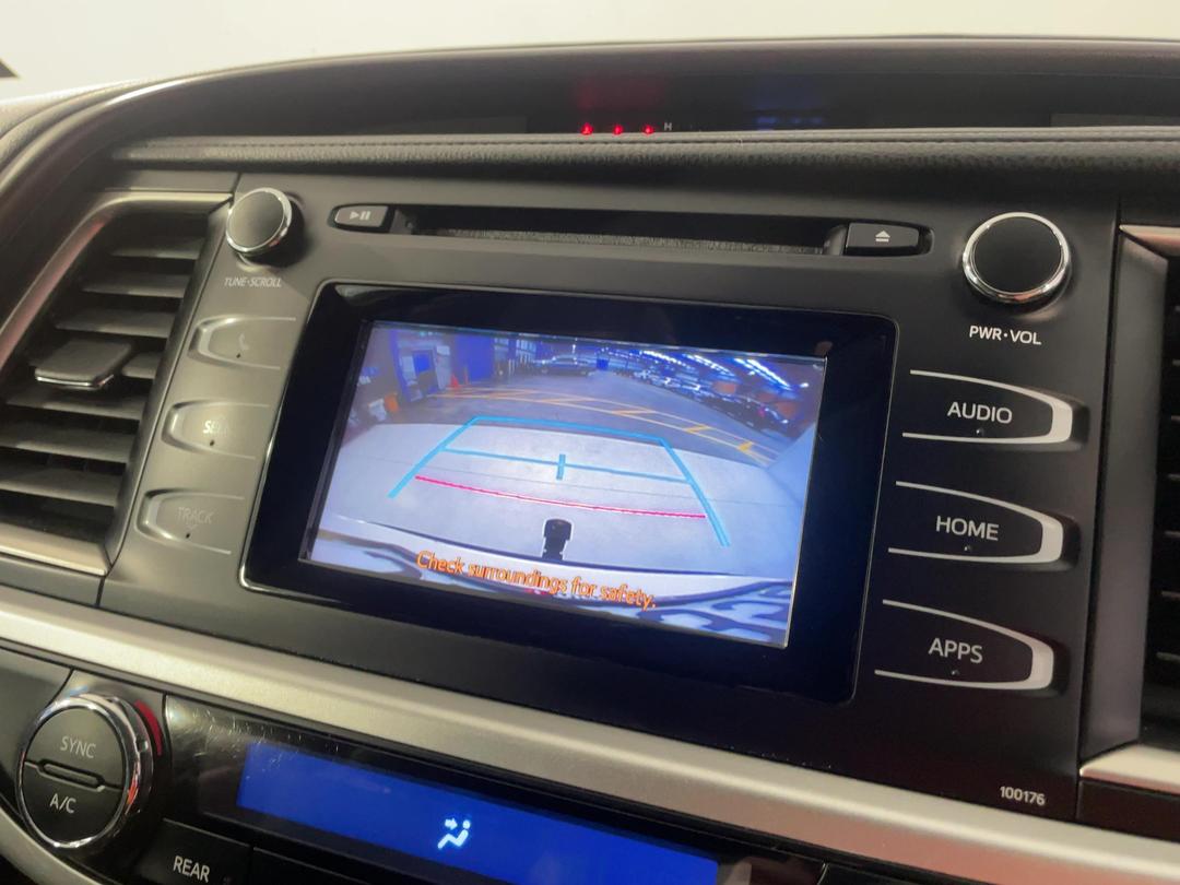Photo '30' of Toyota Highlander