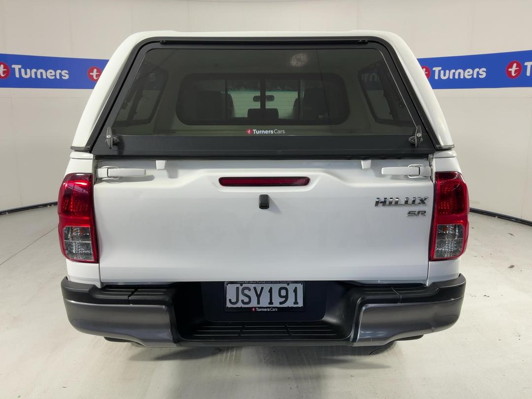 Photo '6' of Toyota Hilux