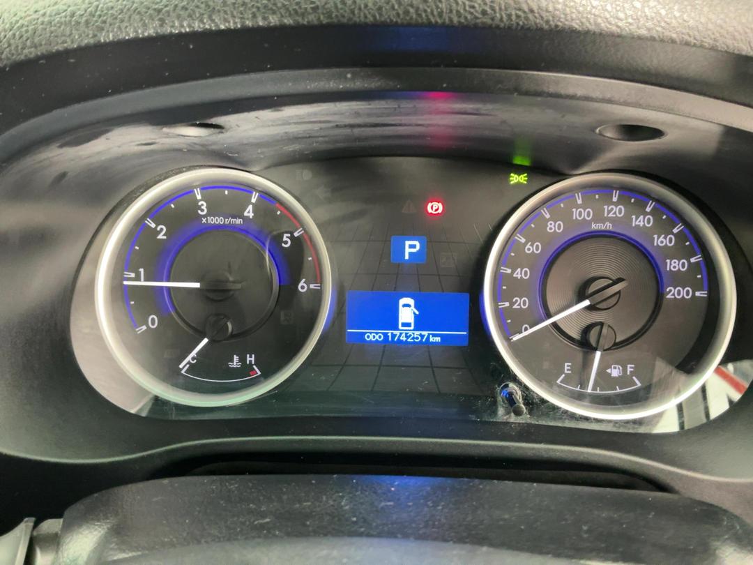 Photo '21' of Toyota Hilux