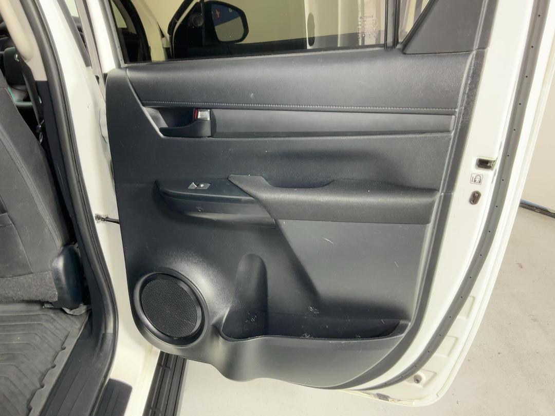 Photo '19' of Toyota Hilux