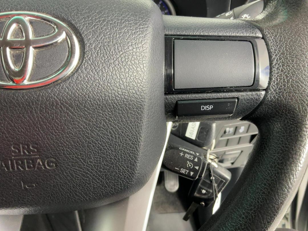 Photo '24' of Toyota Hilux