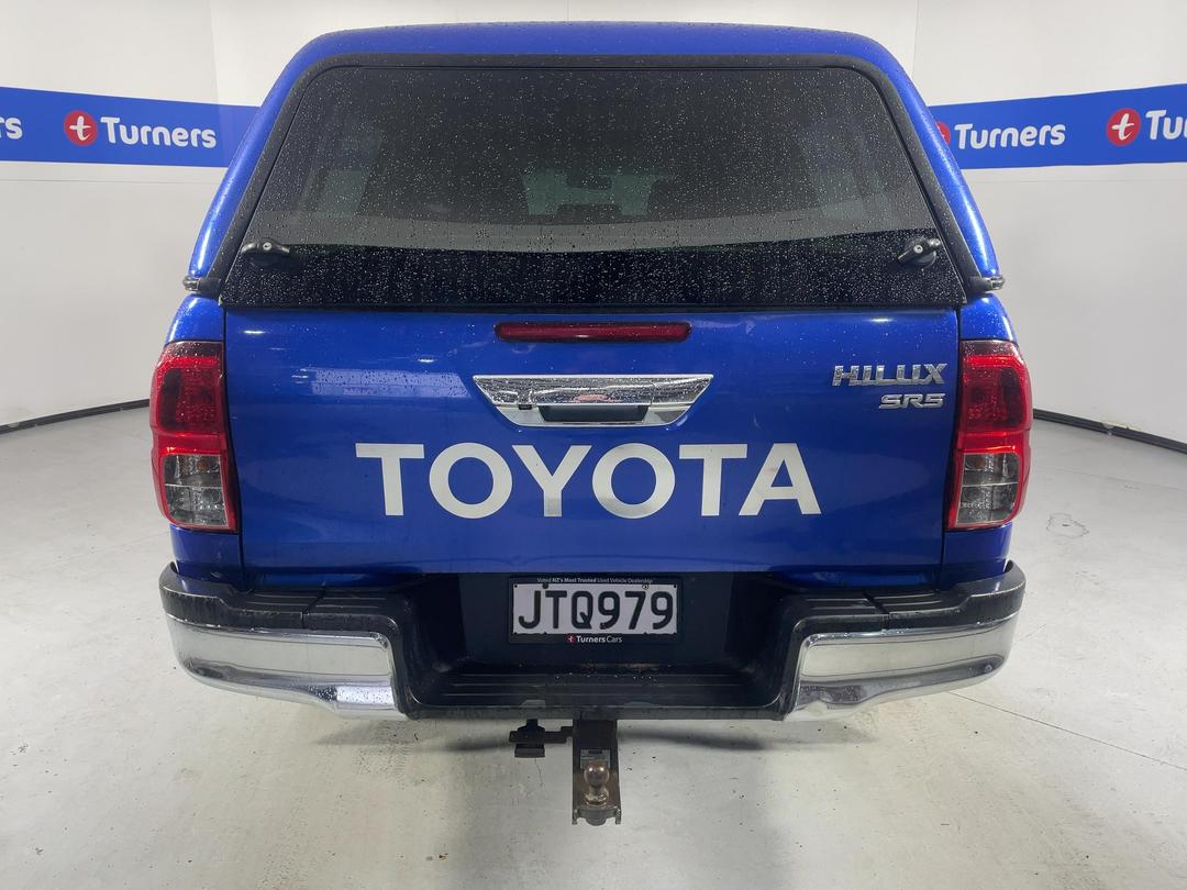 Photo '6' of Toyota Hilux