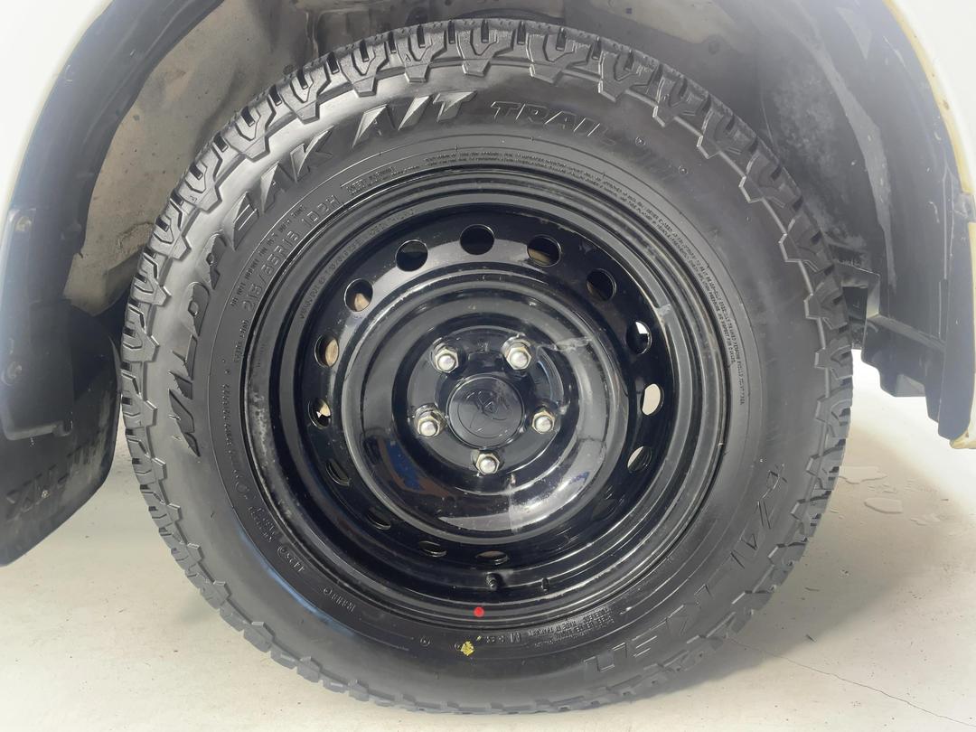 Photo '9' of Toyota Hilux