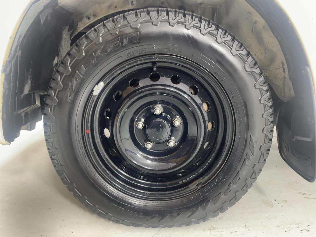 Photo '10' of Toyota Hilux