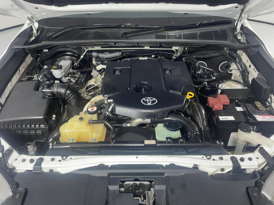 Photo '13' of Toyota Hilux