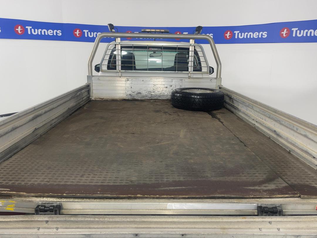 Photo '14' of Toyota Hilux