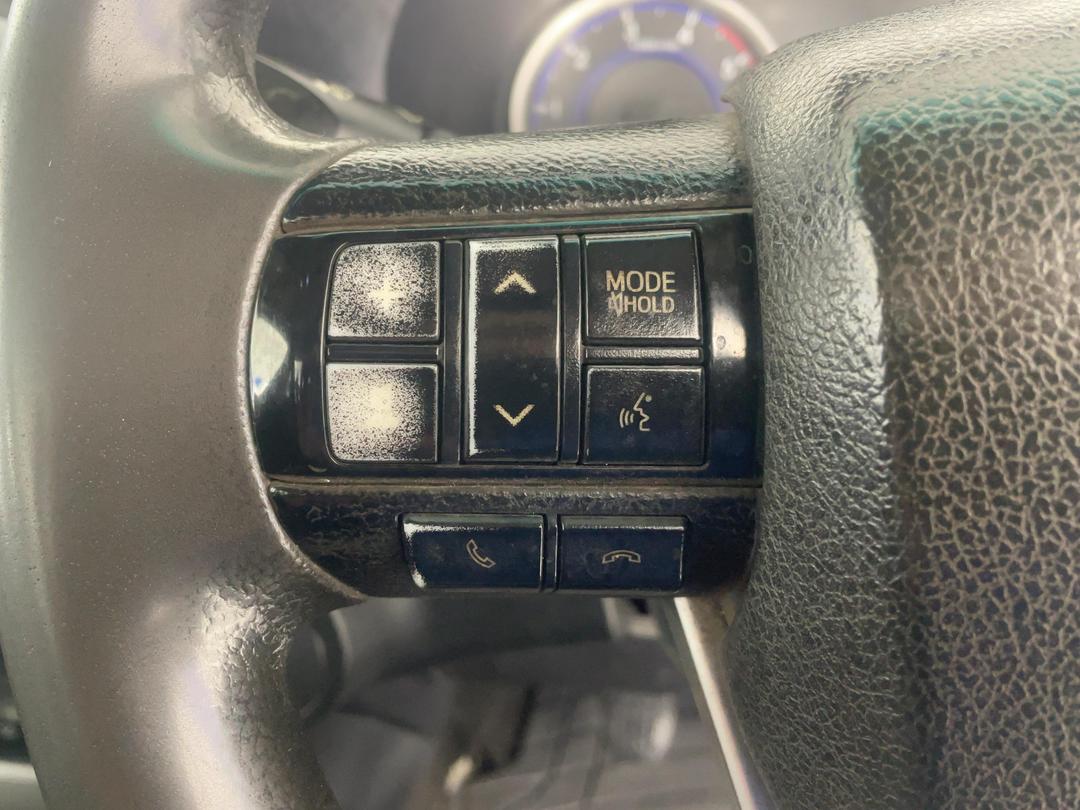 Photo '22' of Toyota Hilux
