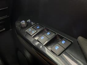 Photo '29' of Toyota Hilux