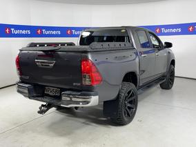 Photo '7' of Toyota Hilux