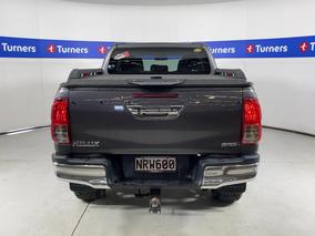 Photo '6' of Toyota Hilux