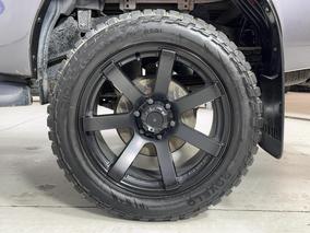 Photo '11' of Toyota Hilux