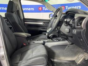 Photo '16' of Toyota Hilux