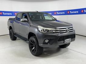 Image of 2016 Toyota Hilux SR5 TD DC 2WD
