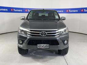 Photo '2' of Toyota Hilux