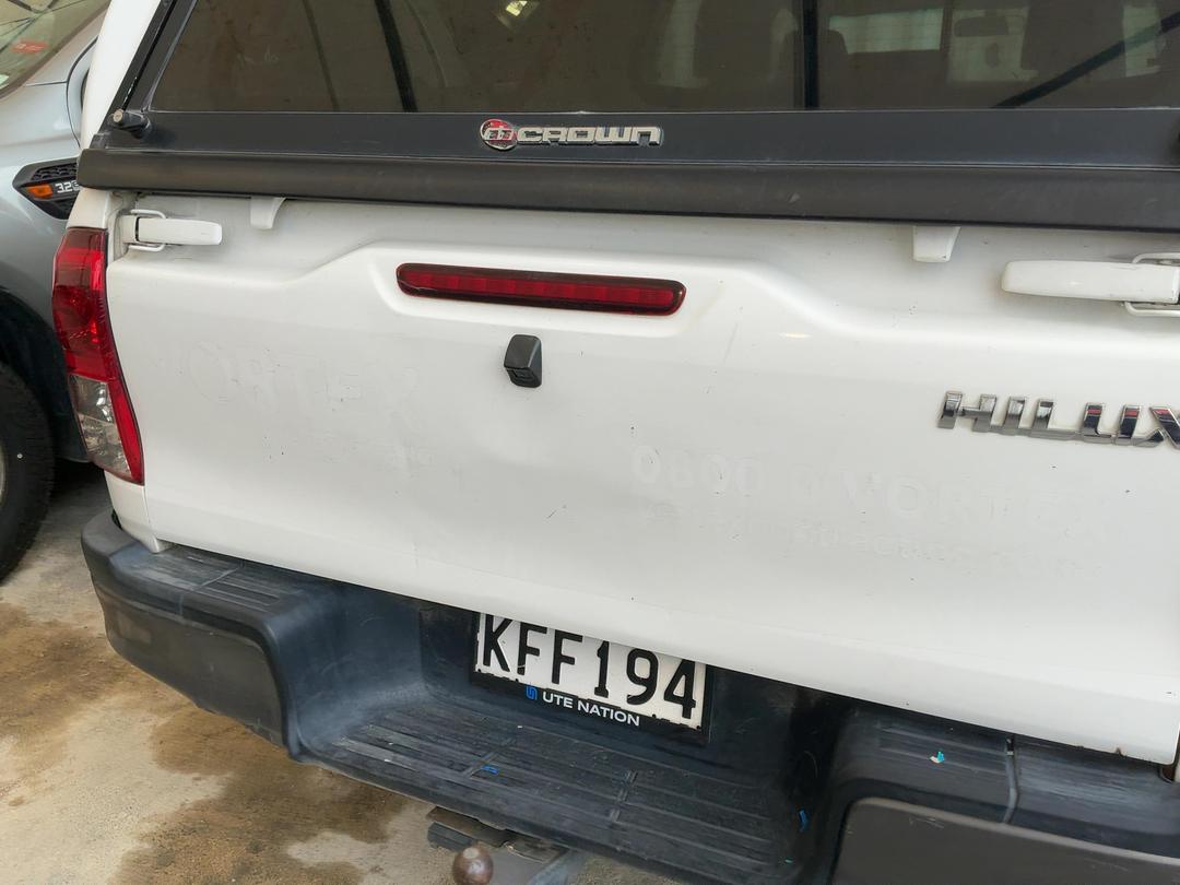 Photo '5' of Toyota Hilux S TD DC Photo '5' of Toyota Hilux S TD DC