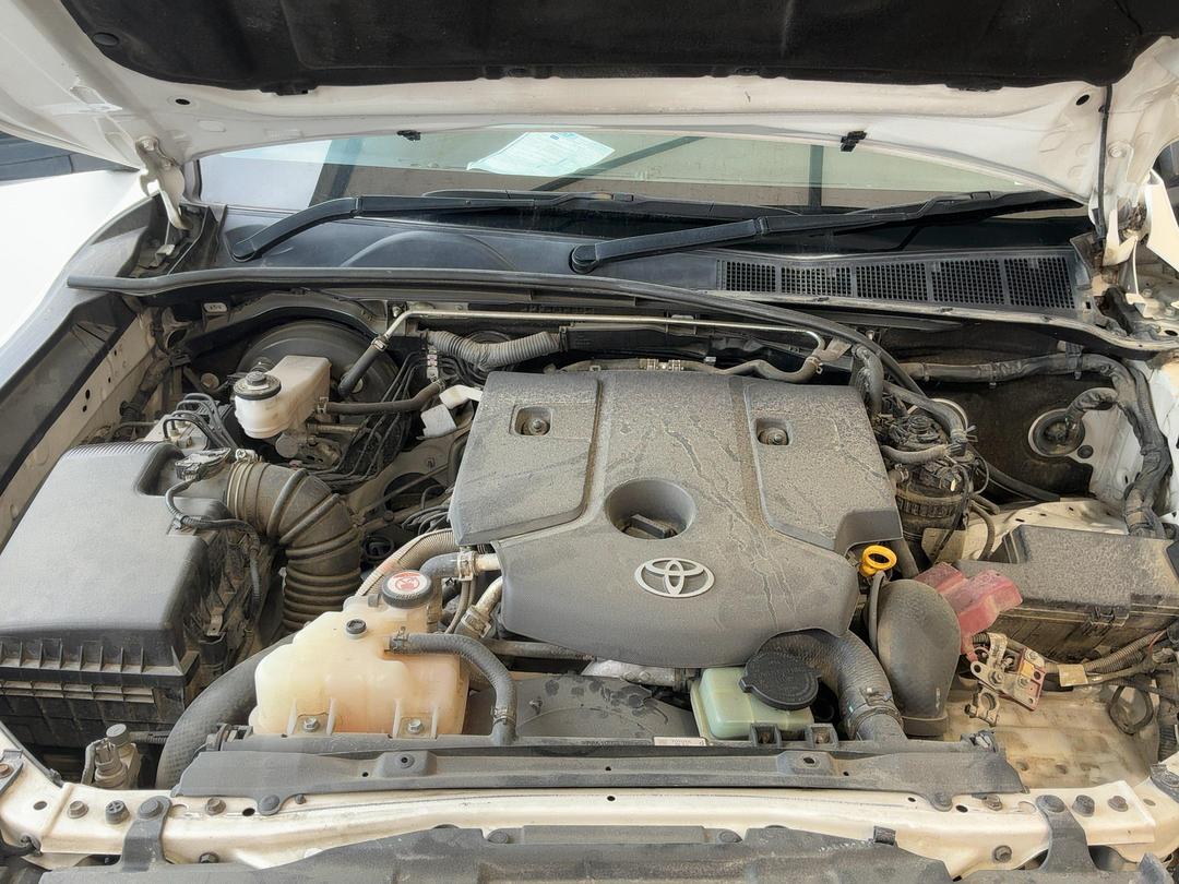 Photo '10' of Toyota Hilux S TD DC Photo '10' of Toyota Hilux S TD DC