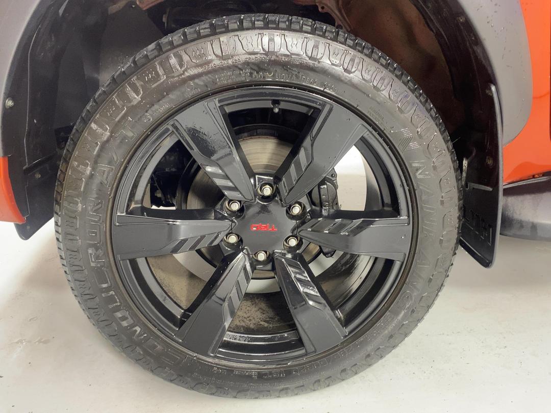 Photo '8' of Toyota Hilux SR5 TD DC Photo '8' of Toyota Hilux SR5 TD DC