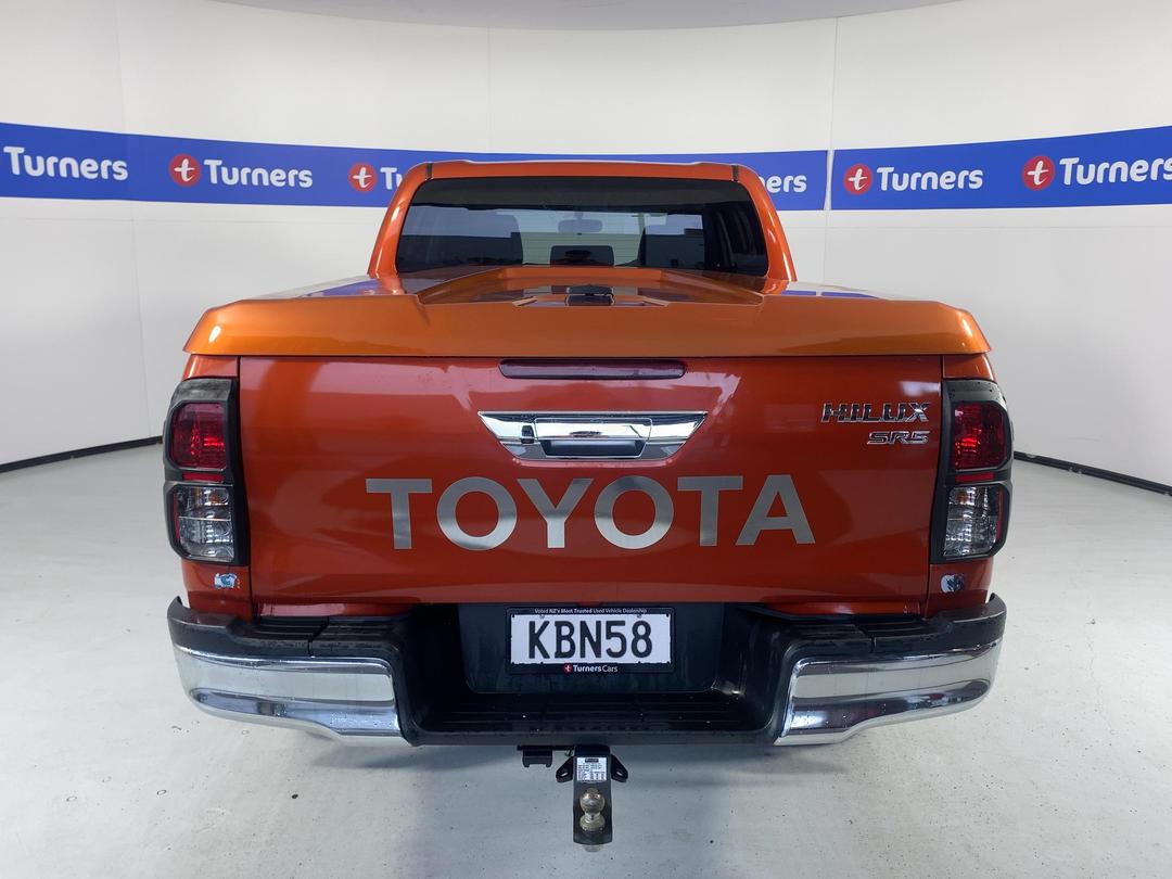 Photo '5' of Toyota Hilux SR5 TD DC Photo '5' of Toyota Hilux SR5 TD DC