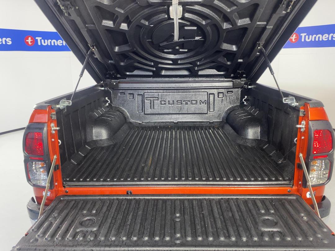 Photo '12' of Toyota Hilux SR5 TD DC Photo '12' of Toyota Hilux SR5 TD DC