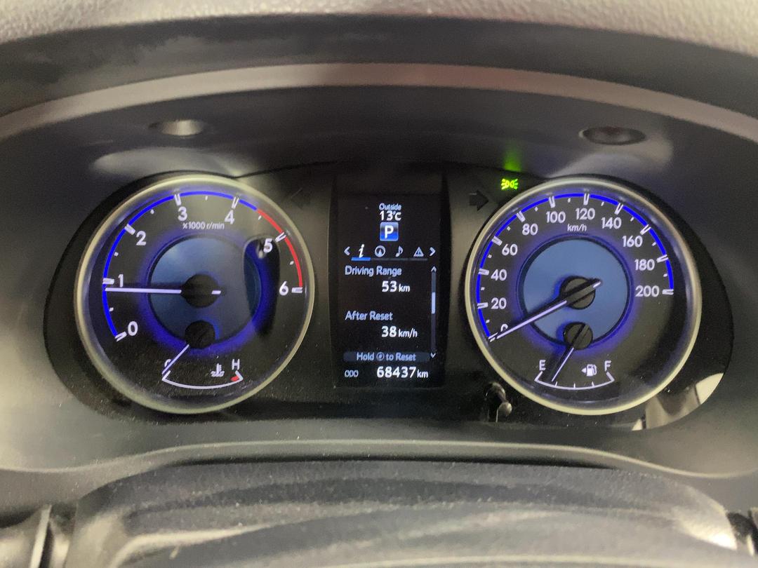Photo '19' of Toyota Hilux SR5 TD DC Photo '19' of Toyota Hilux SR5 TD DC