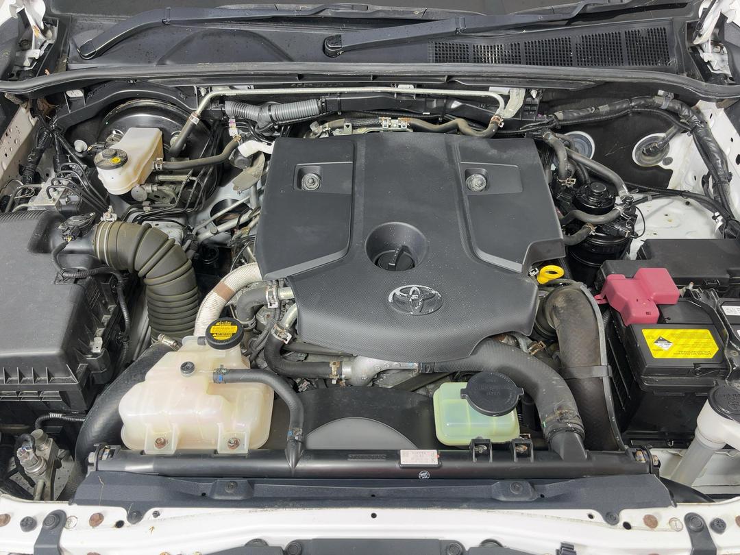 Photo '13' of Toyota Hilux