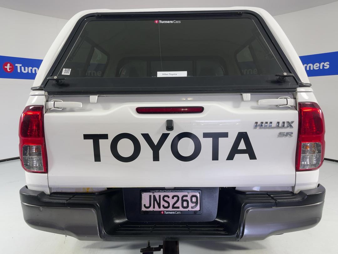 Photo '6' of Toyota Hilux