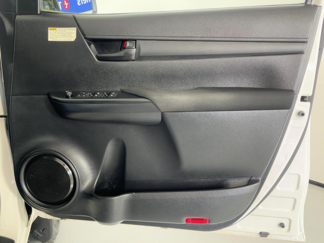 Photo '15' of Toyota Hilux
