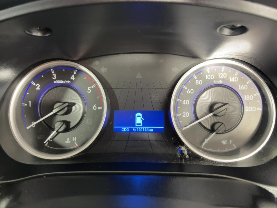 Photo '21' of Toyota Hilux
