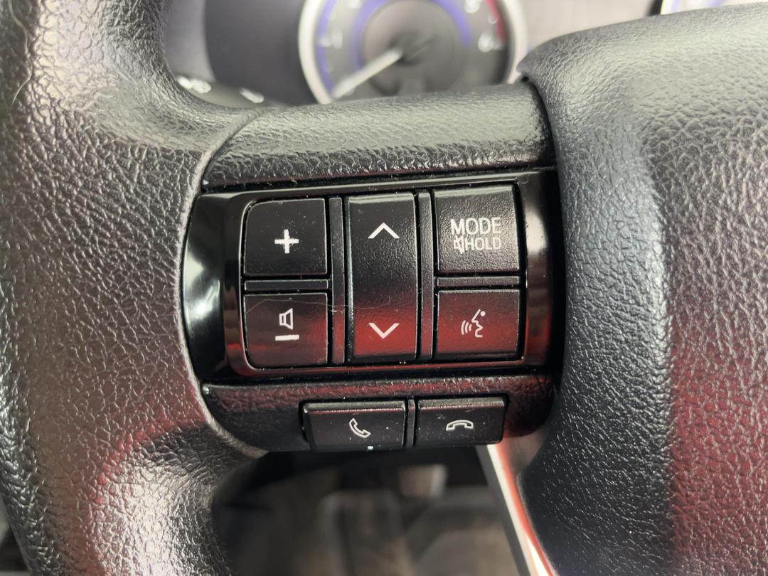 Photo '23' of Toyota Hilux