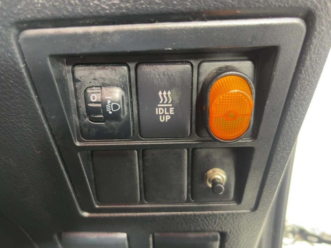 Photo '25' of Toyota Hilux