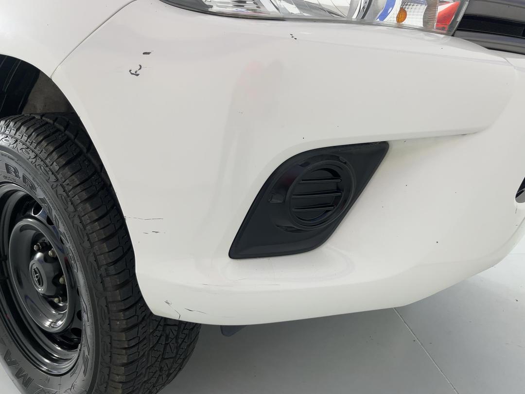 Photo '36' of Toyota Hilux