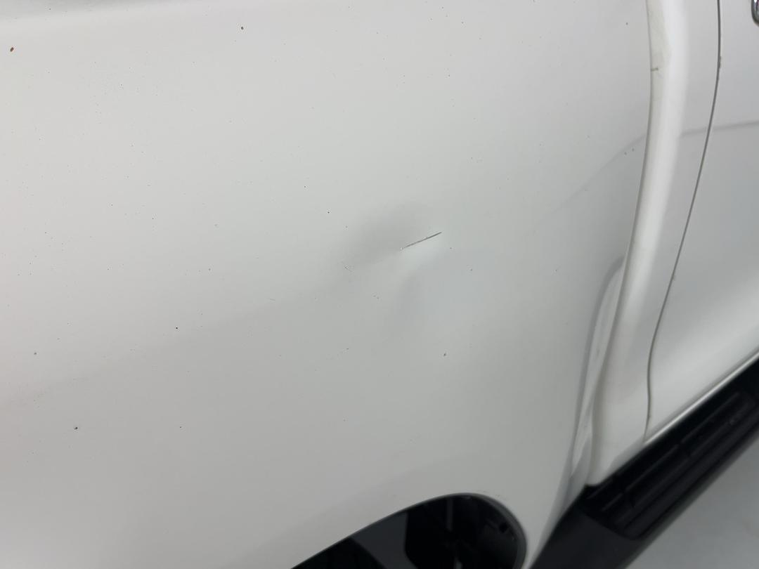 Photo '37' of Toyota Hilux