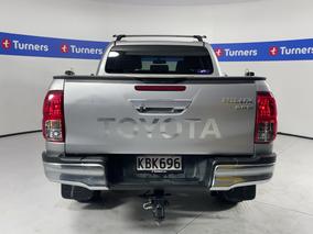 Photo '6' of Toyota Hilux