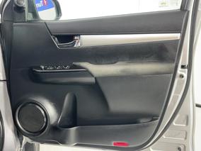 Photo '15' of Toyota Hilux