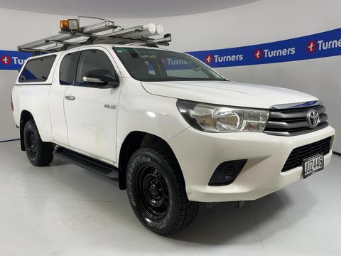 Image of 2016 Toyota Hilux SR TD EC 4WD