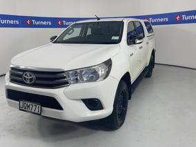 Photo '4' of Toyota Hilux