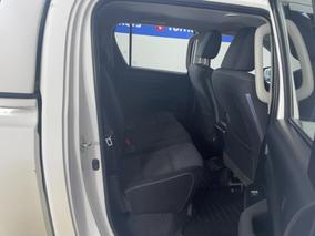 Photo '20' of Toyota Hilux