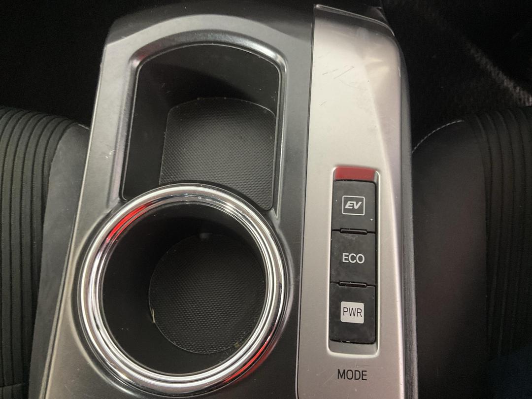 Photo '26' of Toyota Prius