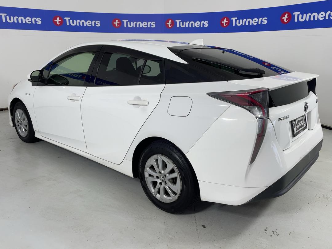 Photo '5' of Toyota Prius