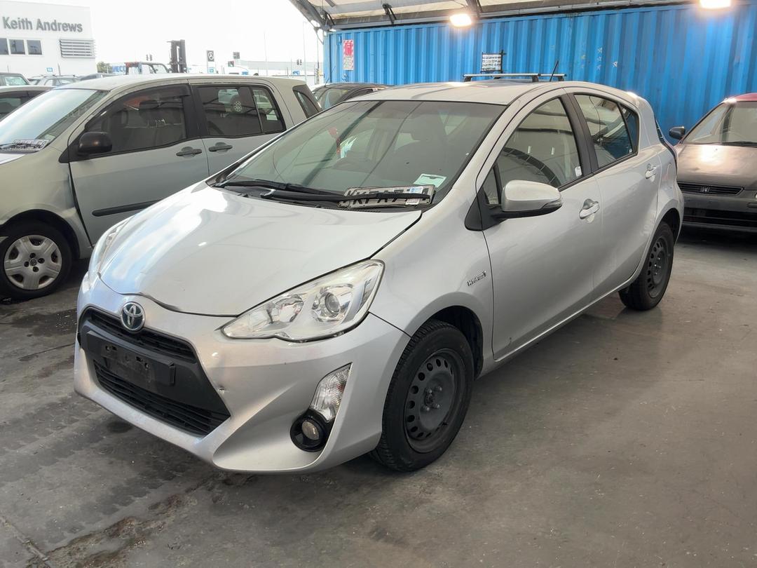 Photo '6' of Toyota Prius C GX Photo '6' of Toyota Prius C GX