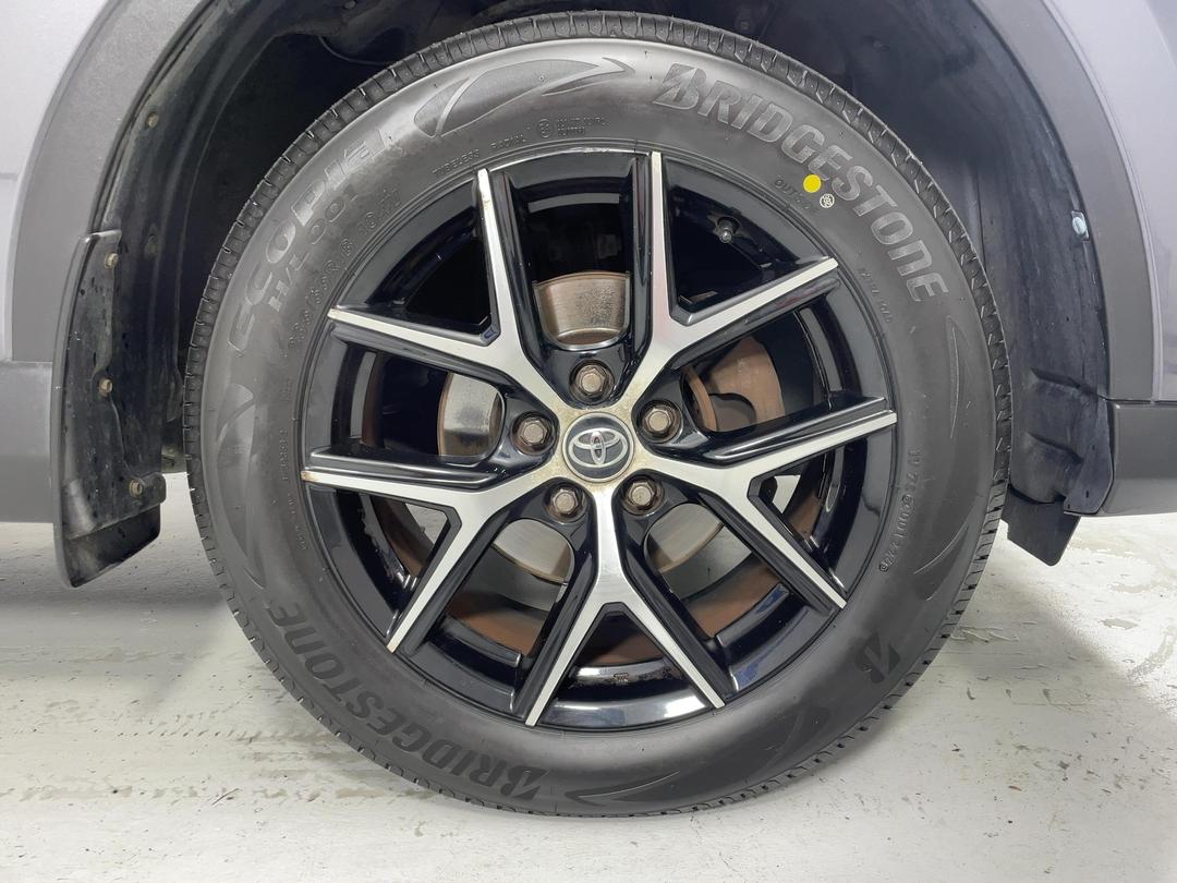 Photo '9' of Toyota Rav4